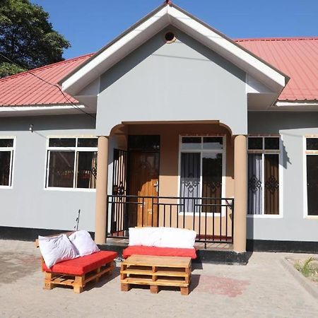 Lovely Pearl Lulu Intercity Homes Дар ес Саалам Екстериор снимка
